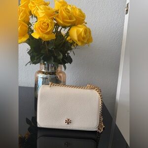 Tory Burch Cream Crossbody Bag with Gold Chain